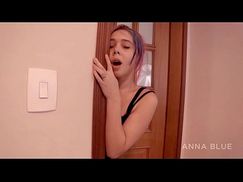 ❤️ Ke ile ka khutlela ho abuti oa ka. Ke ile ka kopanela liphate le kharebe ea hae. tefo ea lesbian. ❤  ☑